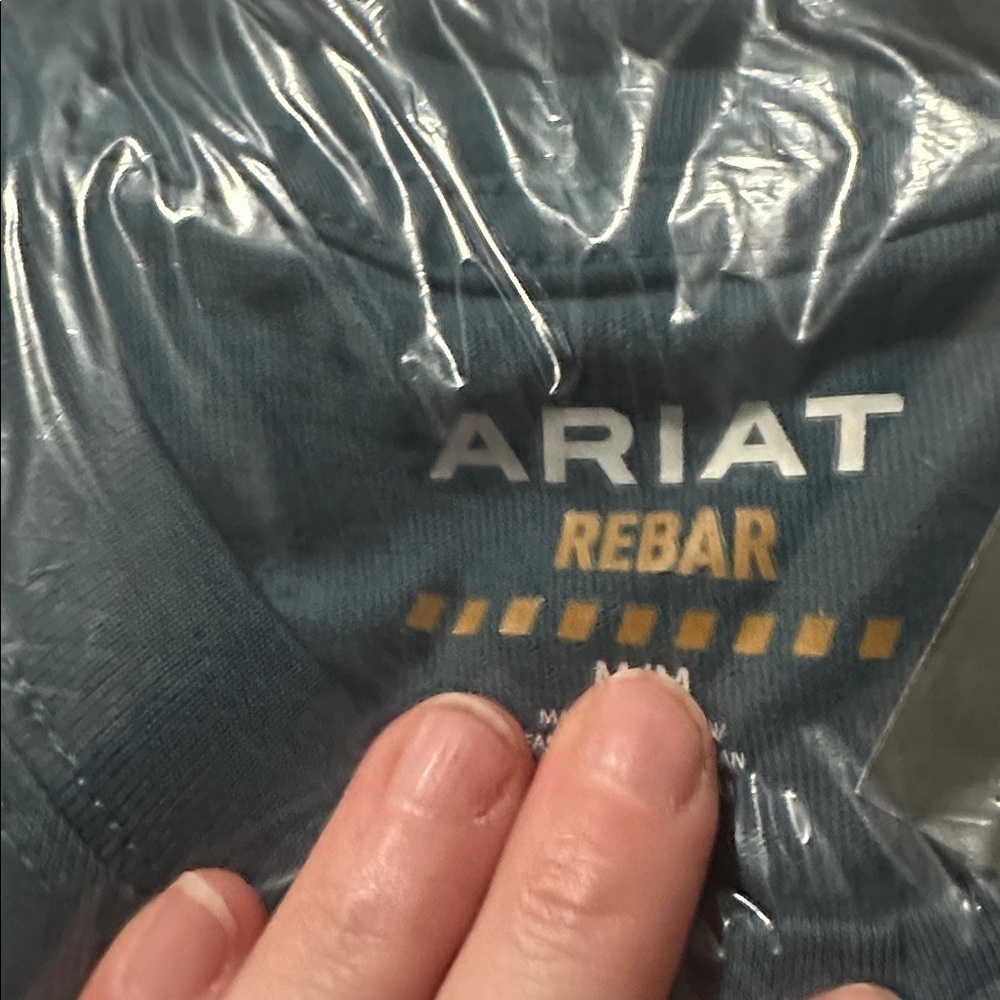 *** NEW WITH TAGS*** Ariat men’s cotton strong American raptor long sleeve - Picture 3 of 3